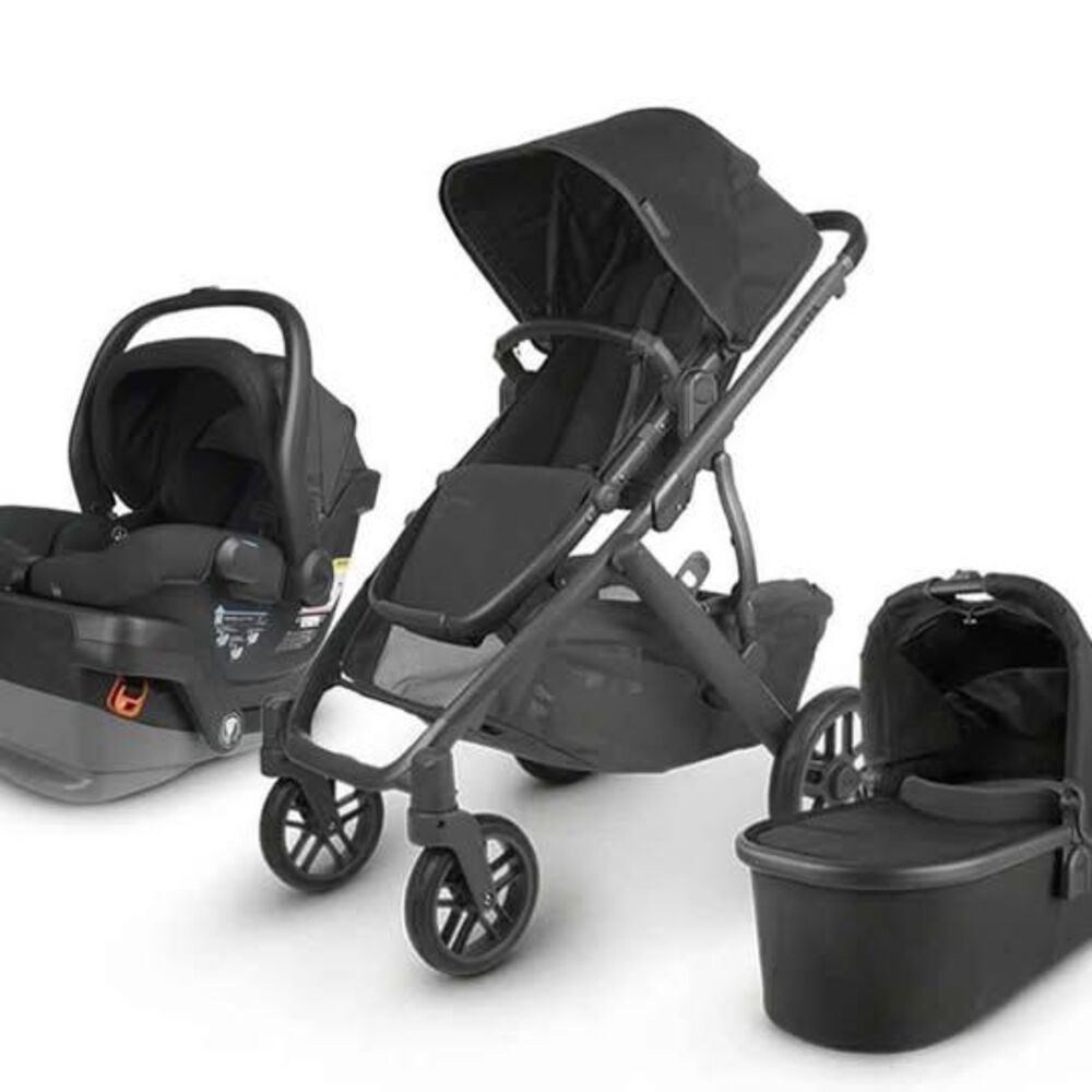 UPPAbaby Vista V2 Travel System w Mesa V2 car seat and bassinet Black